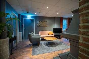 first hotel amalie