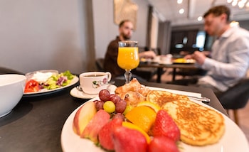 first hotel amalie