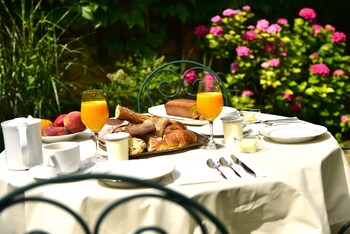Logis Hotel Le Boudoir,,3 star