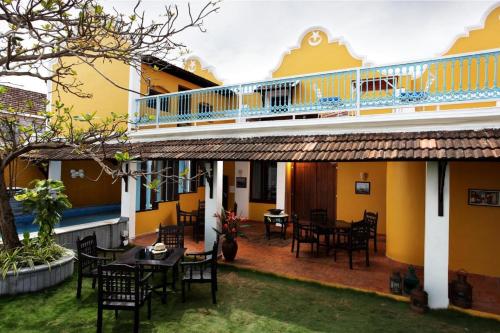 bloom boutique waterfront fort kochi