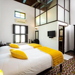 bloom boutique waterfront fort kochi