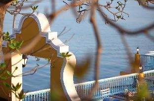 bloom boutique waterfront fort kochi