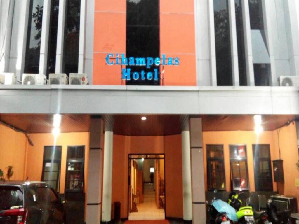 cihampelas hotel 1