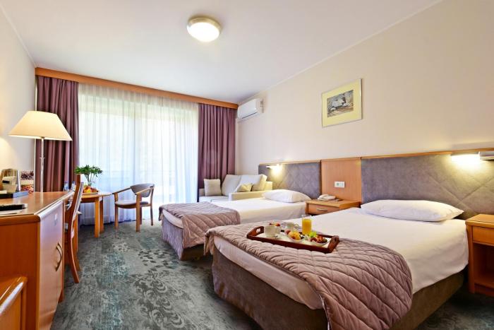 hotel mragowo resort and spa