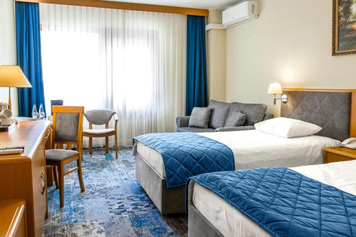 hotel mragowo resort and spa