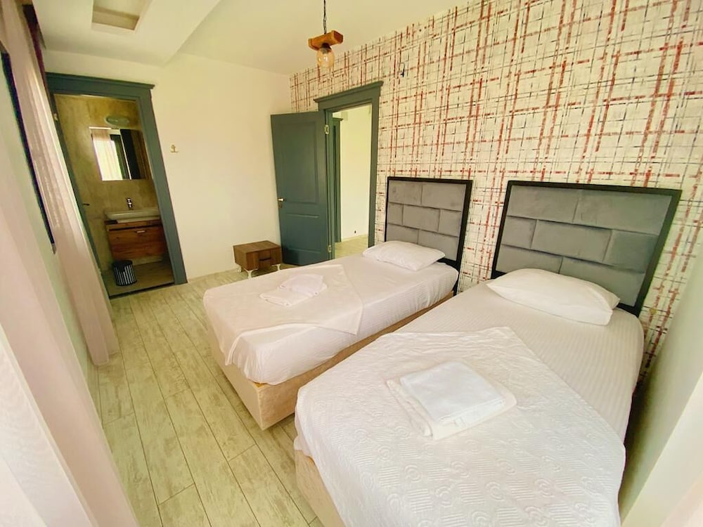luna mare resort hotel