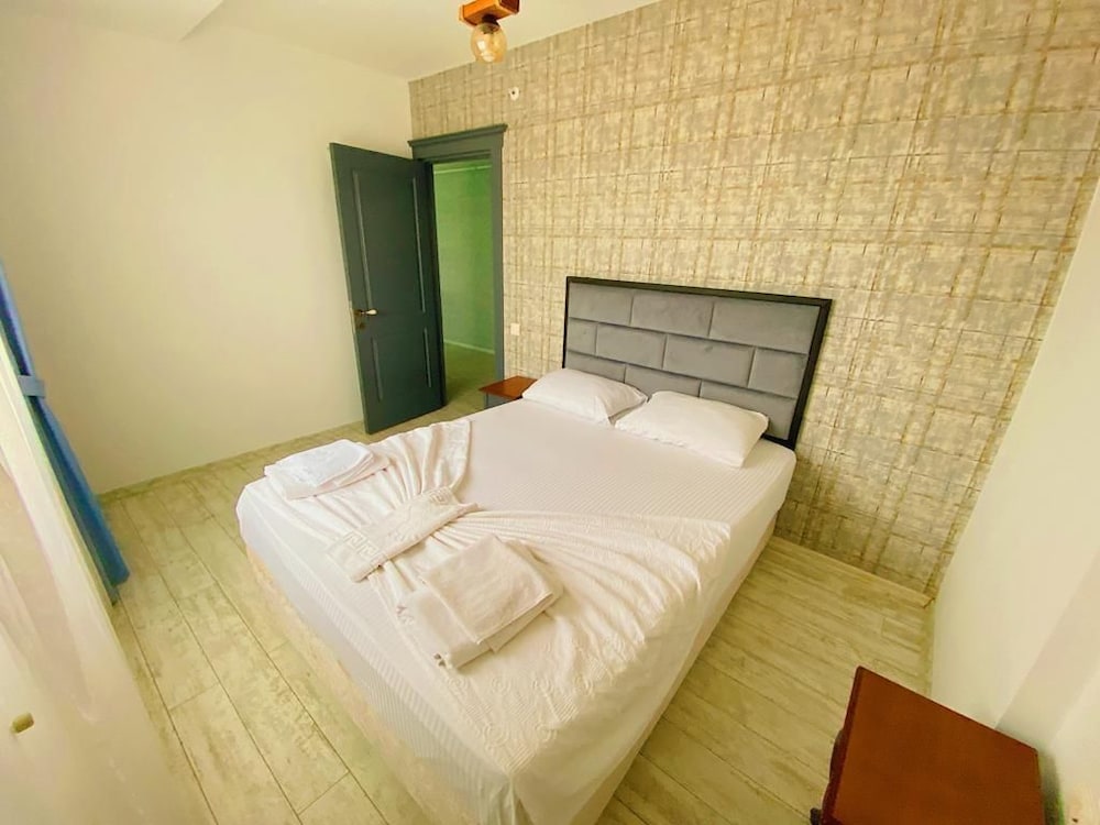 luna mare resort hotel