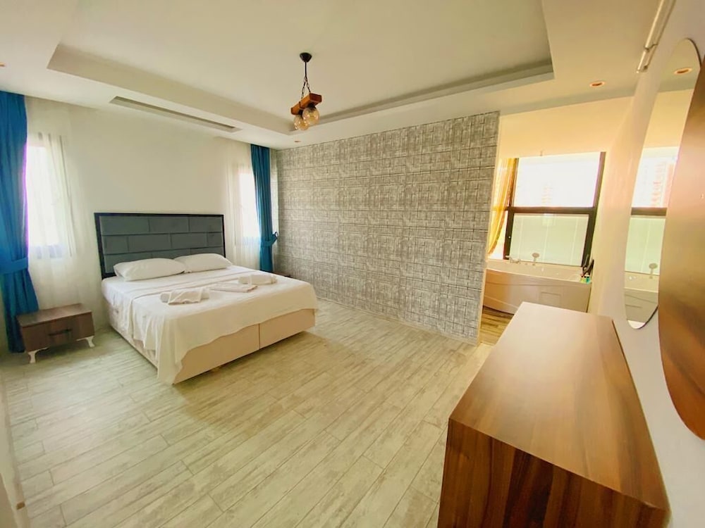 luna mare resort hotel