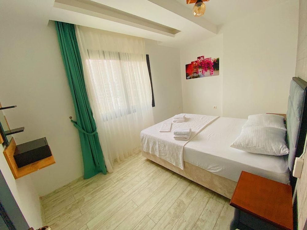 luna mare resort hotel
