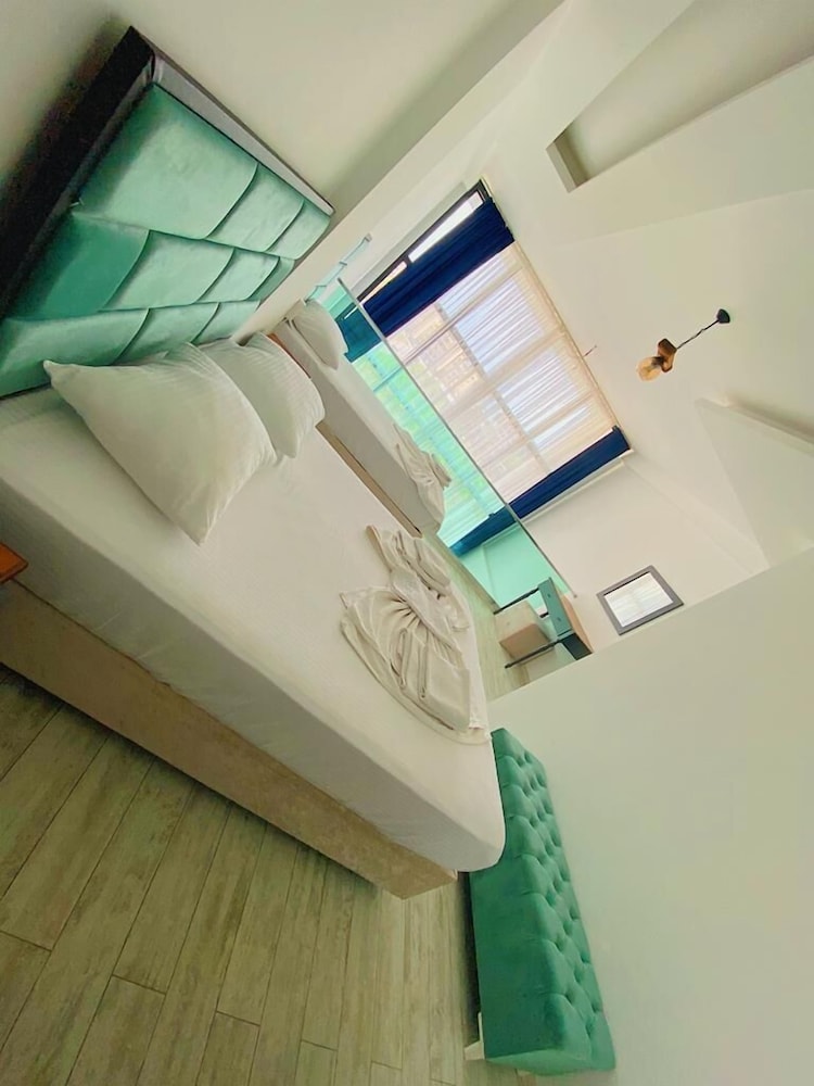 luna mare resort hotel