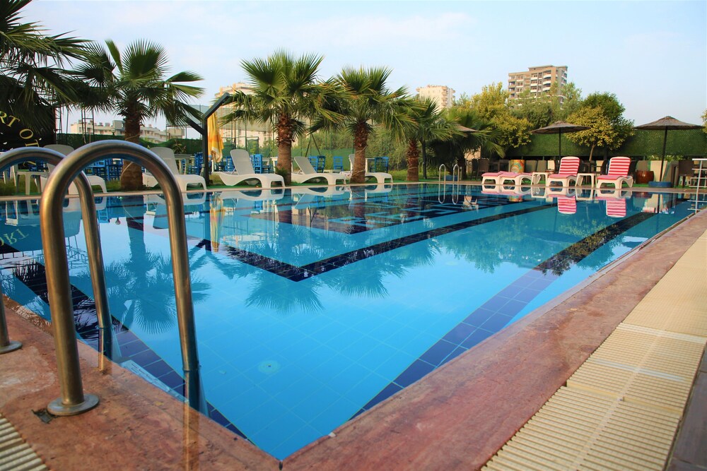 luna mare resort hotel
