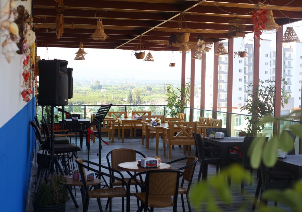 luna mare resort hotel