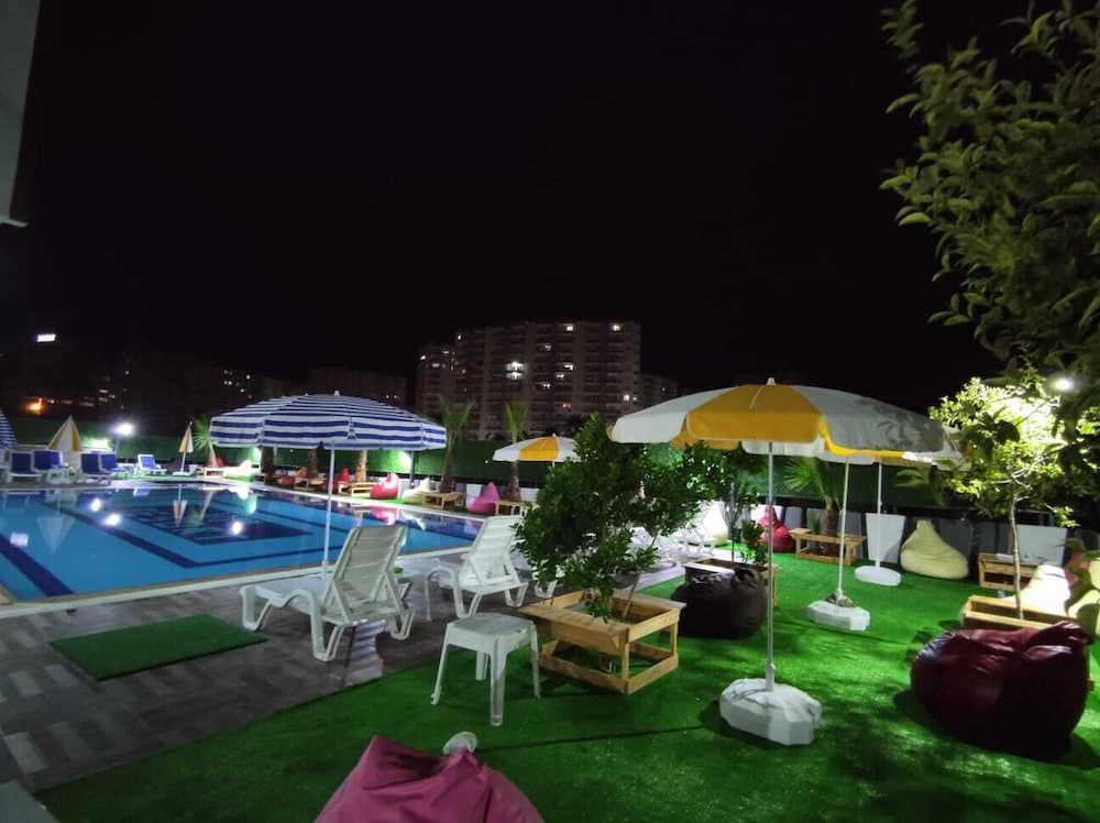 luna mare resort hotel