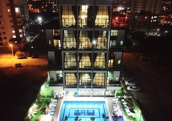 luna mare resort hotel