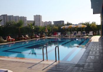 luna mare resort hotel