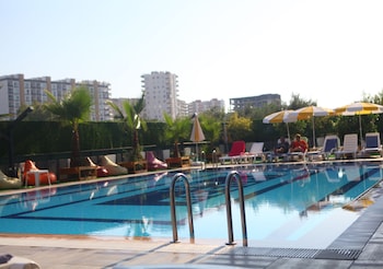 luna mare resort hotel