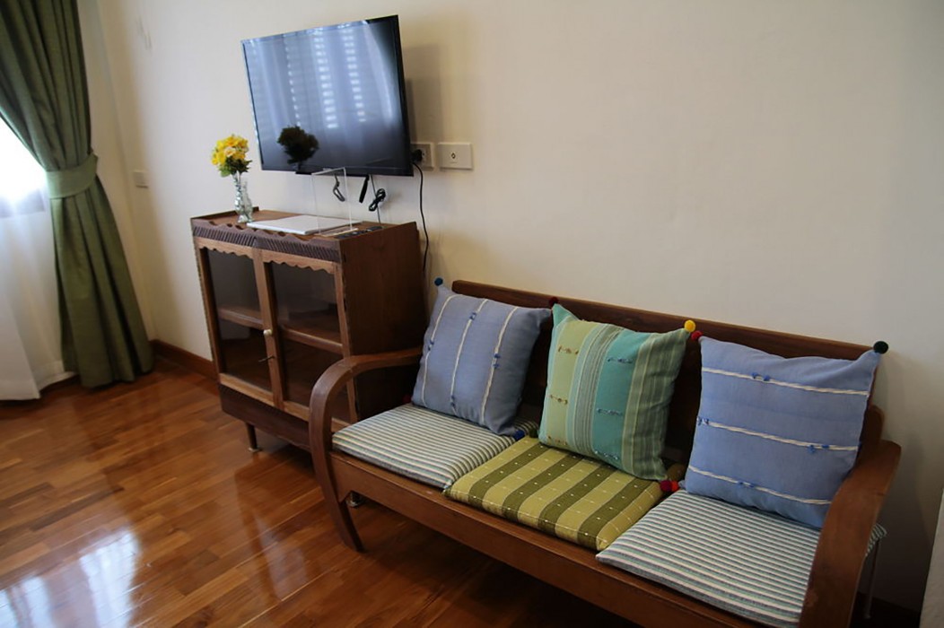 rustic river boutique