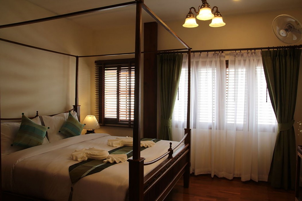 rustic river boutique