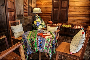 rustic river boutique