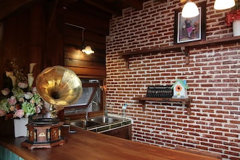 rustic river boutique