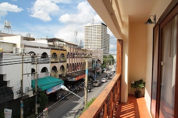 rustic river boutique