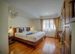 rustic river boutique