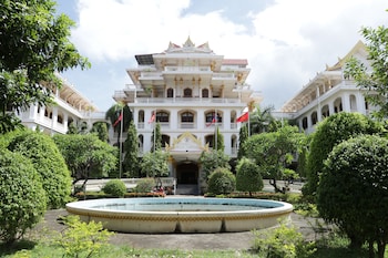 Champa Palace Hotel,Pakse>>Champasak,4 star