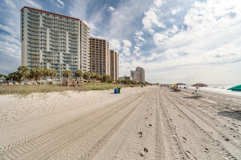 breakers boutique condos oceanfront