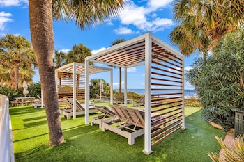 breakers boutique condos oceanfront