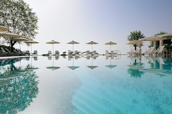 olympios zeus hotel bungalows by anayia all inclusive resorts