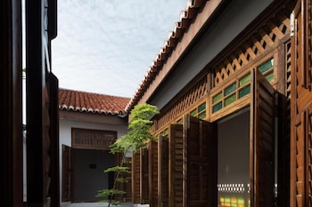 rope walk guesthouse hostel