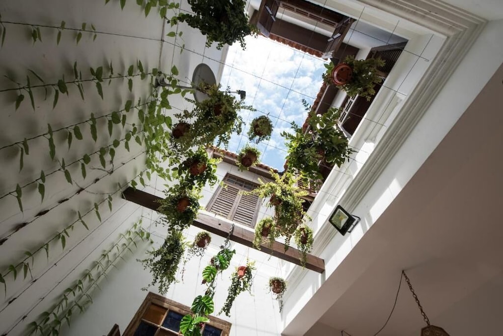 rope walk guesthouse hostel