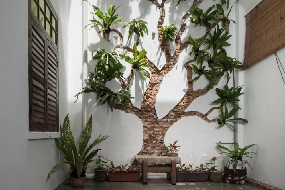 rope walk guesthouse hostel