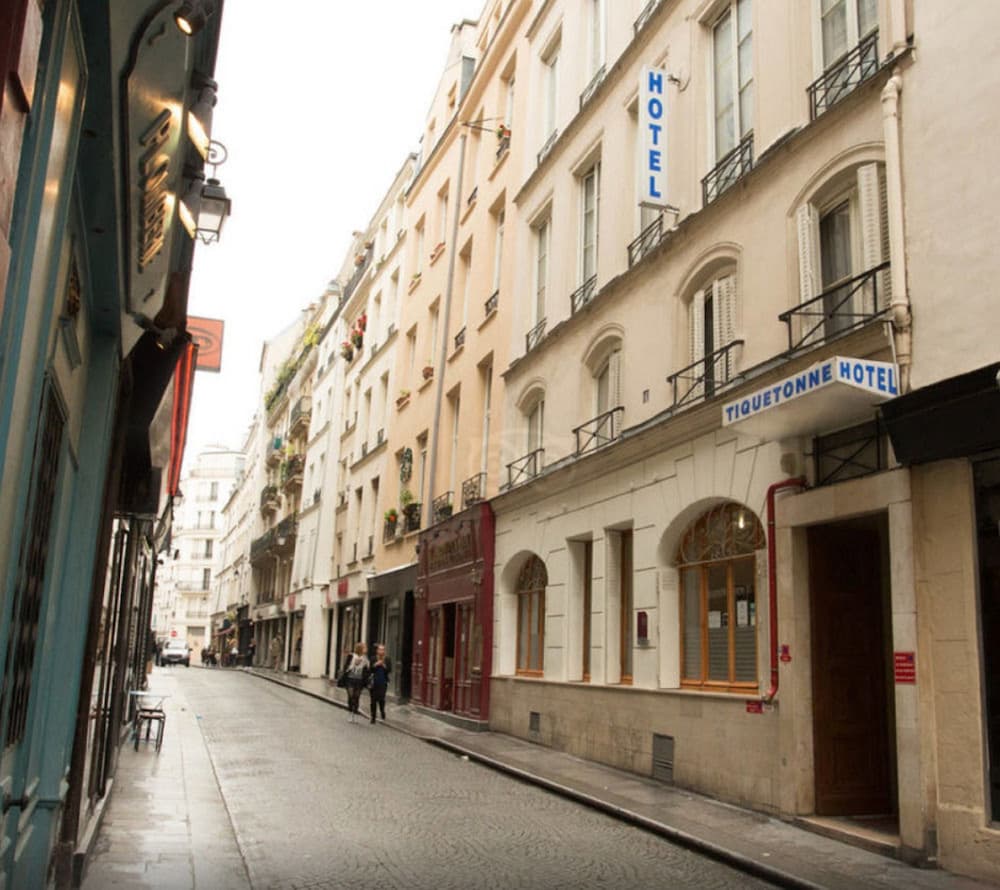 hotel tiquetonne