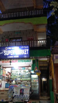 om ganesh guest house cliffside