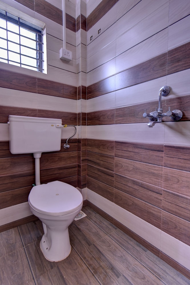 om ganesh guest house cliffside