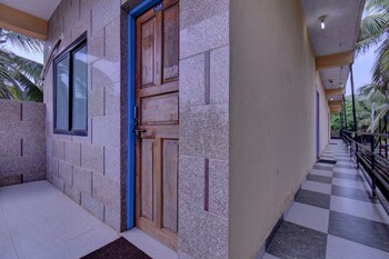 om ganesh guest house cliffside