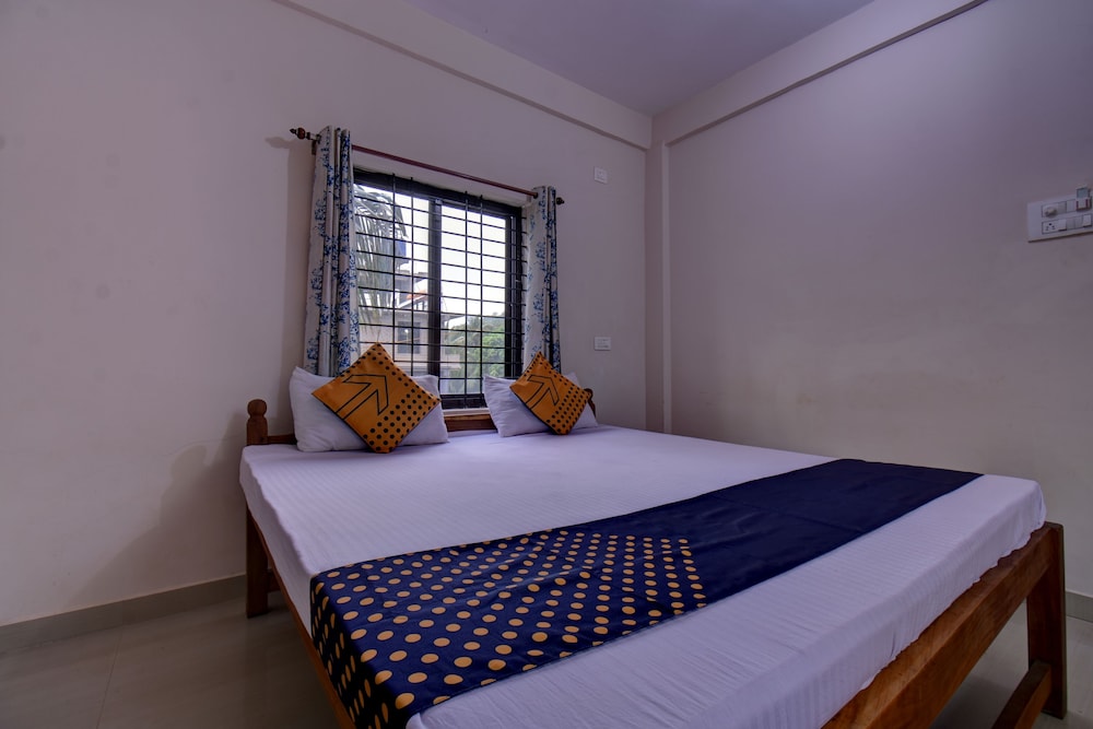 om ganesh guest house cliffside