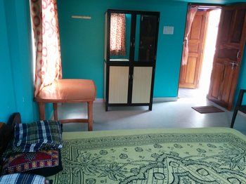 om ganesh guest house cliffside