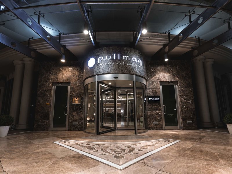pullman baku