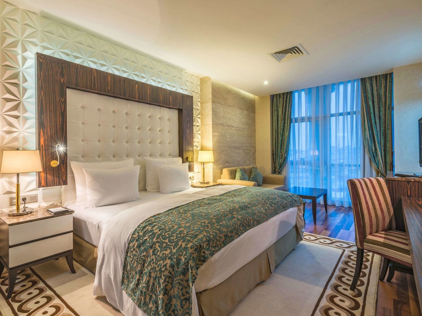 pullman baku