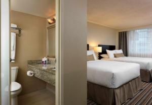 Chateau Victoria Hotel And Suites,Vancouver Island>>Vancouver,4 star