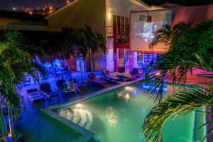 The Ritz Hostel,Punda>>Curacao,3 star