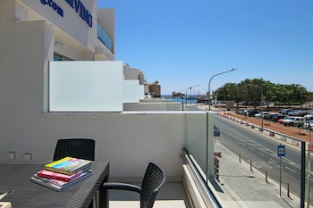 Phaedrus Living: Seaside Luxury Flat Harbour 109,,3 star