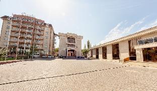 Classic,Osh Lenin Statue>>Osh,4 star