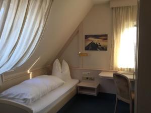 hauser der villa italia