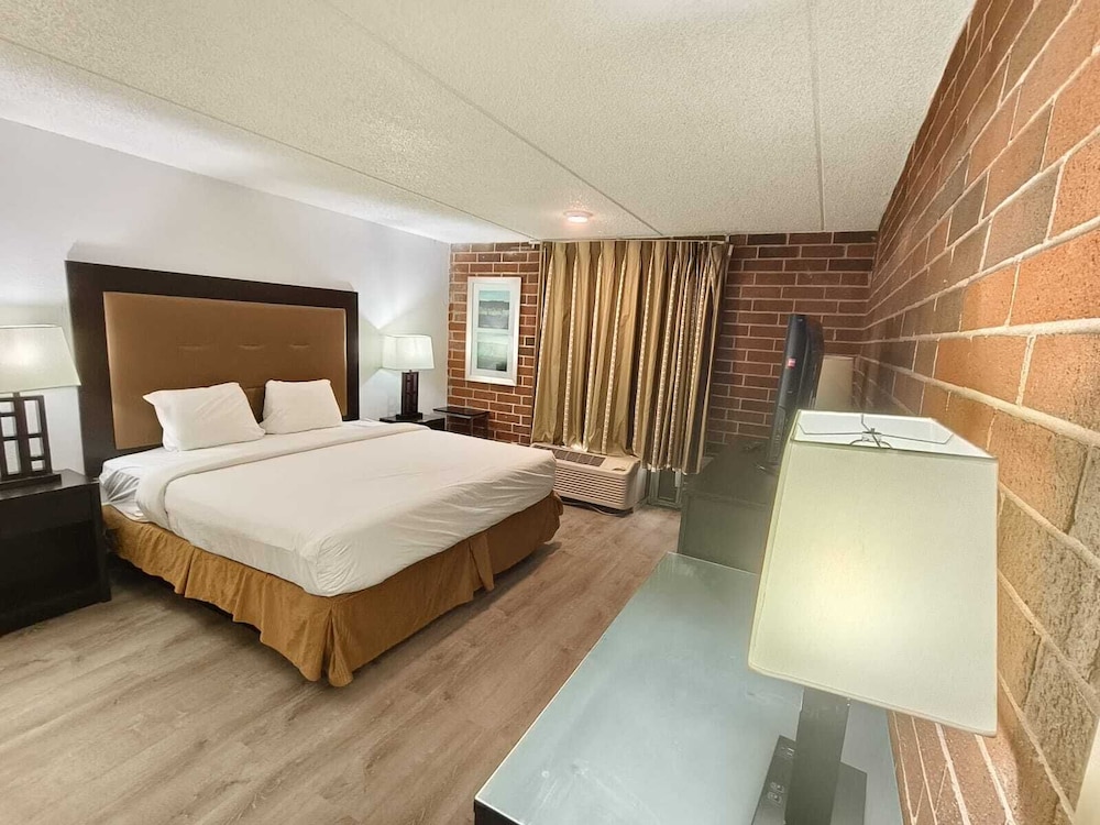 plaza hotel by oyo calumet park near alsip i 57