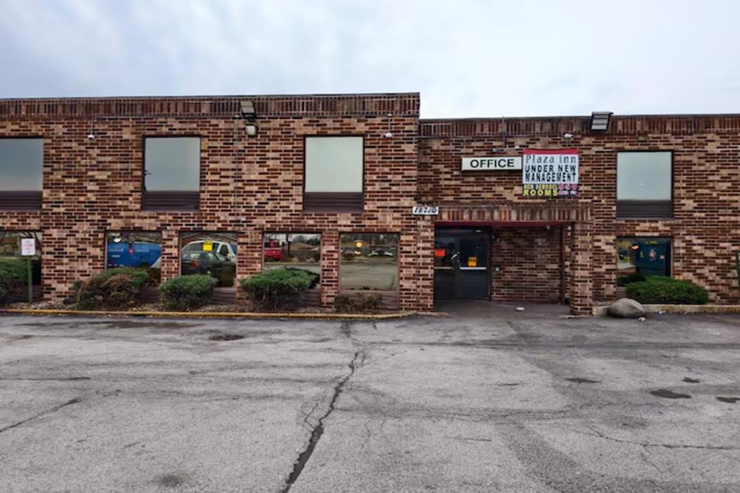 plaza hotel by oyo calumet park near alsip i 57