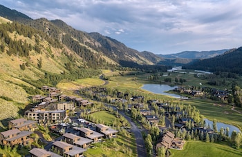 the sylvan lodge at snake river sporting club