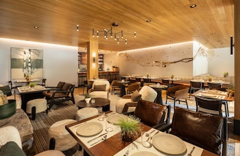 the sylvan lodge at snake river sporting club